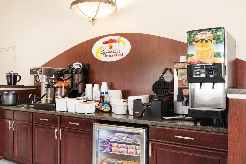 Boarders Inn And Suites By Cobblestone Lamar Missouri Екстер'єр фото