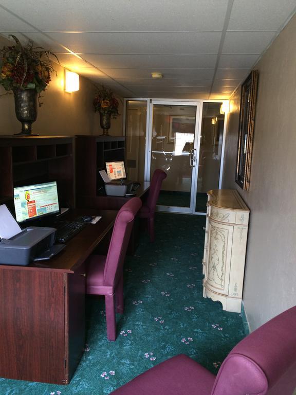 Boarders Inn And Suites By Cobblestone Lamar Missouri Екстер'єр фото