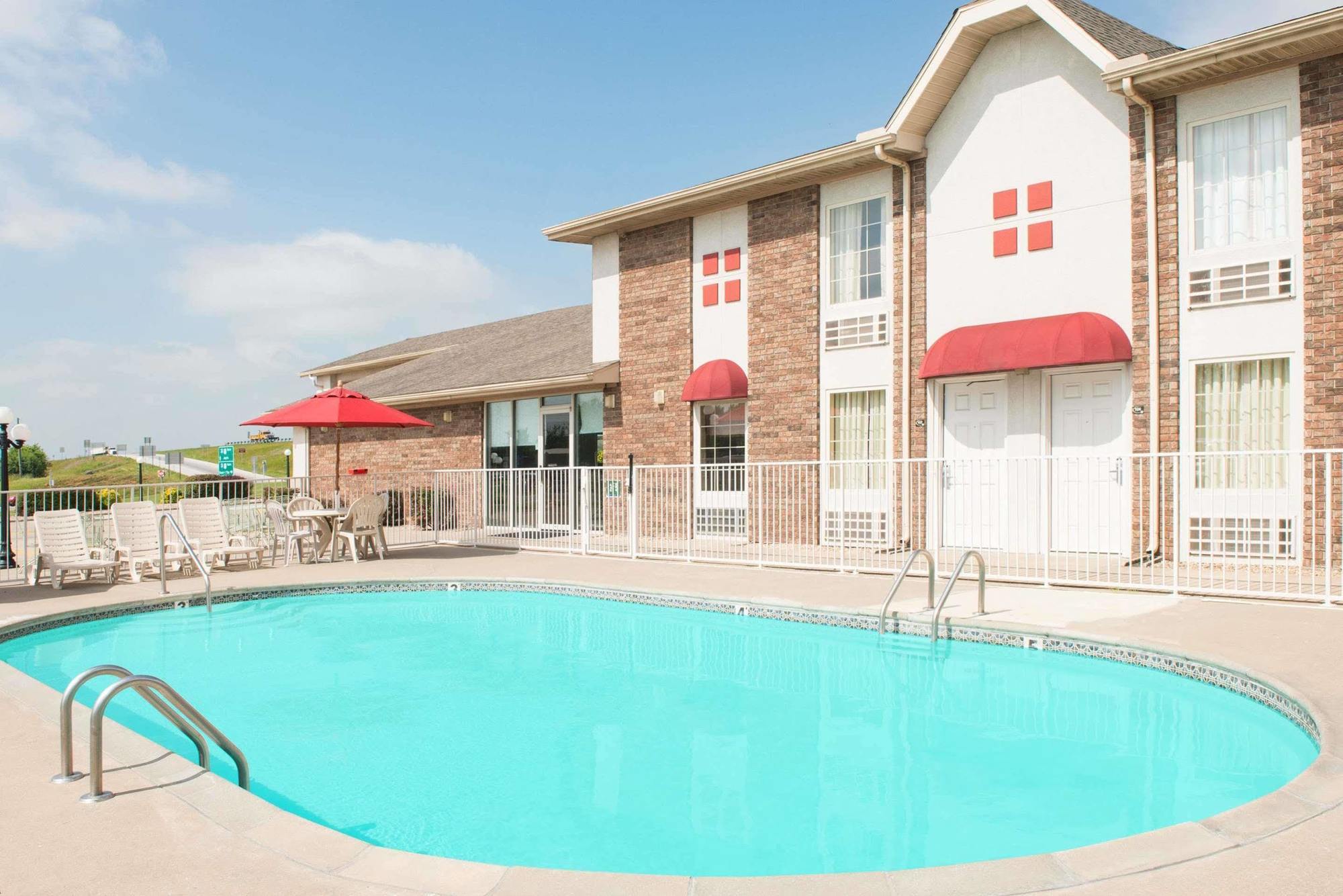 Boarders Inn And Suites By Cobblestone Lamar Missouri Екстер'єр фото